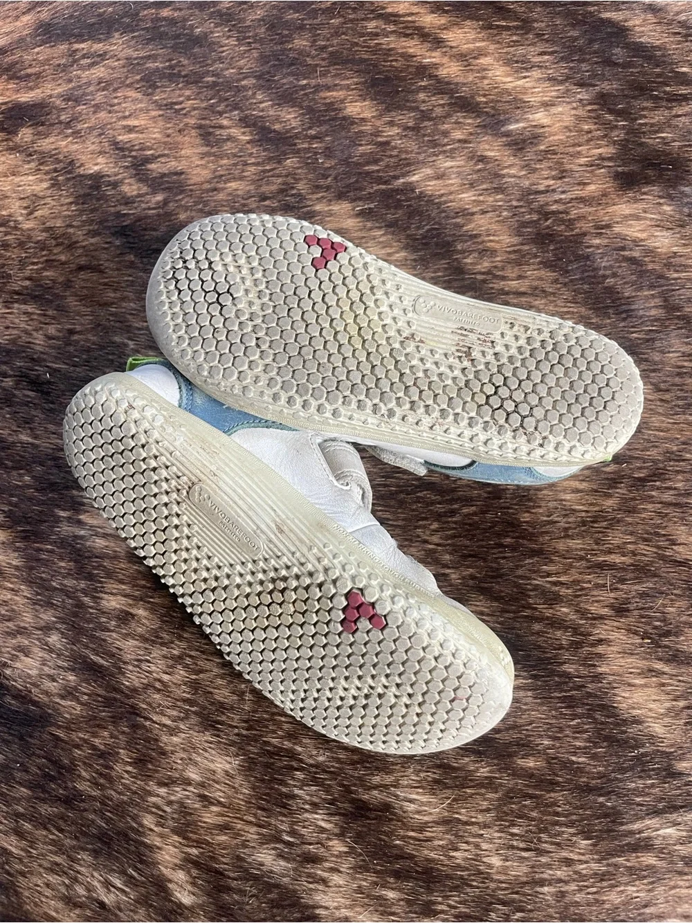 Vivo barefoot white leather